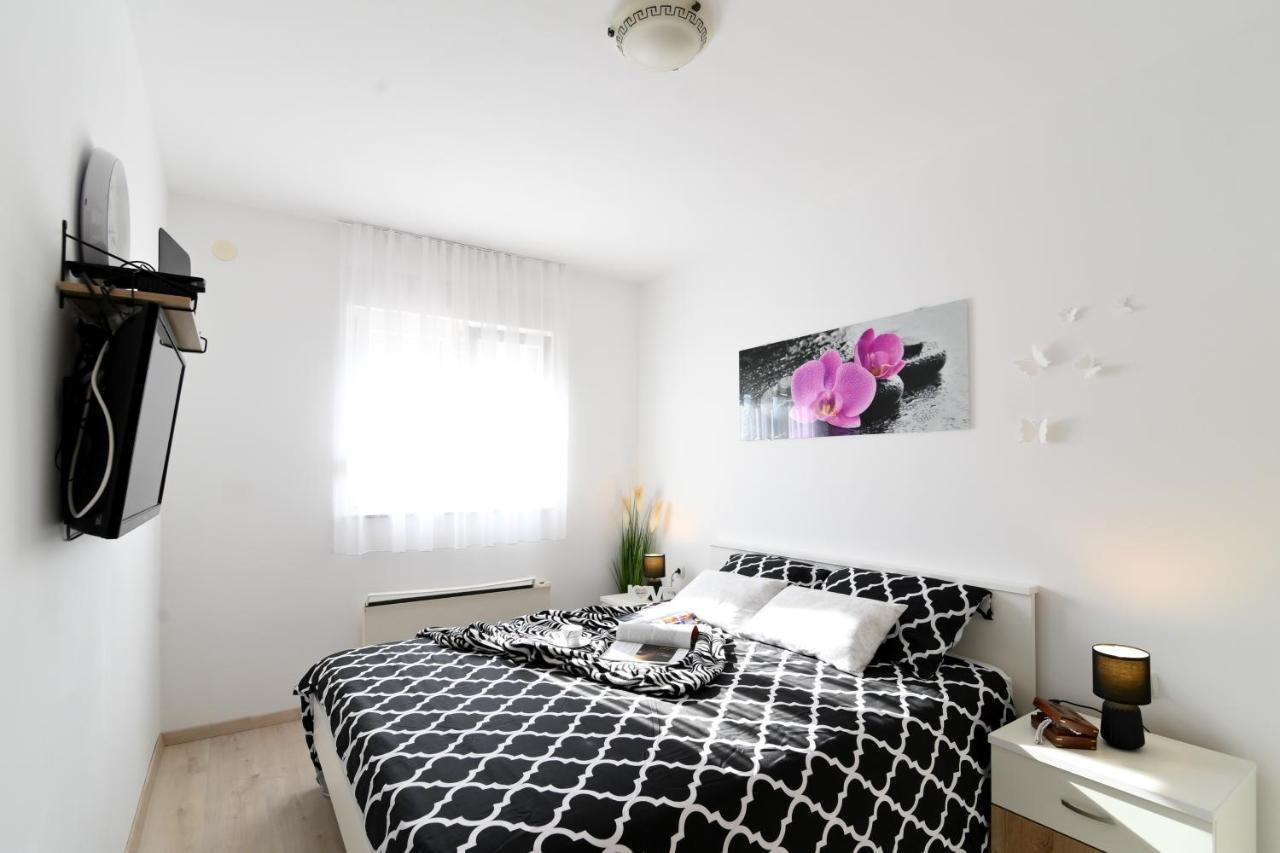 Rossy Apartment Rijeka Exterior photo
